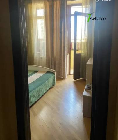 4 սենյականոց բնակարան նորակառույց շենքում Կոմիտասի պողոտայում, 130 քմ, 2 սանհանգույց