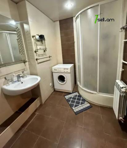 3 սենյականոց բնակարան Արշակունյաց պողոտայում, 92 քմ, 11/13 հարկ, 2 սանհանգույց, եվրովերանորոգված