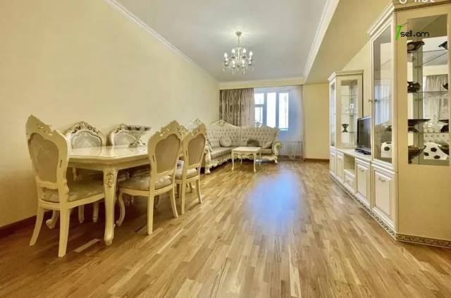 4 սենյականոց բնակարան նորակառույց շենքում Պարույր Սևակի փողոցում, 126 ք.մ., 2 սանհանգույց