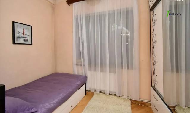 4 սենյականոց բնակարան Էրեբունու փողոցում, 104 ք.մ., 3/5 հարկ, բարձր առաստաղներ