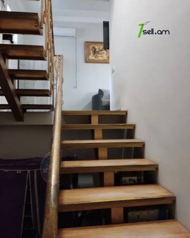 Մեկ հարկանի քարե տուն Մամիկոնյանց փողոցում Արաբկիրում, 175 ք.մ., 2 սանհանգույց, կապիտալ վերանորոգված
