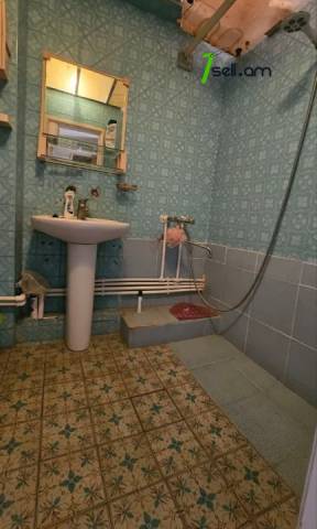 3 սենյականոց բնակարան Տիգրան Մեծի պողոտայում, 90 քմ, 4/9 հարկ, մասնակի վերանորոգում