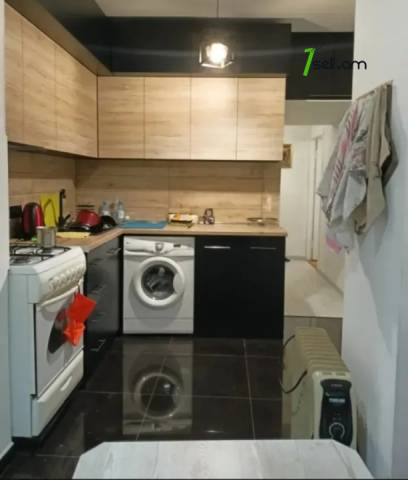 1 սենյականոց բնակարան Բագրատունյաց փողոցում, 45 ք.մ., կապիտալ վերանորոգված, քարե շենք