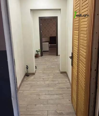 2 սենյականոց բնակարան Տիգրան Պետրոսյան փողոցում, 68 քմ, 3/9 հարկ, կապիտալ վերանորոգված
