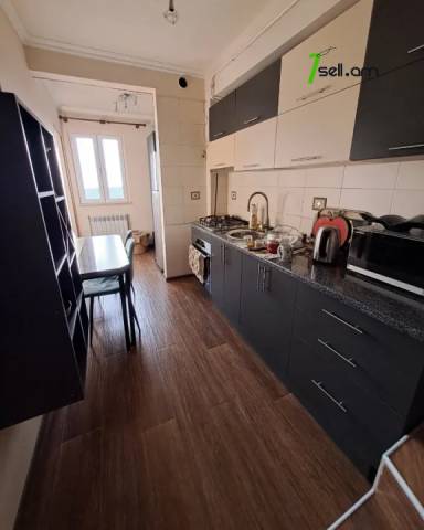 3 սենյականոց բնակարան Մարշալ Բաղրամյան պողոտայում, 86 ք.մ., նախավերջին հարկ, կապիտալ վերանորոգված