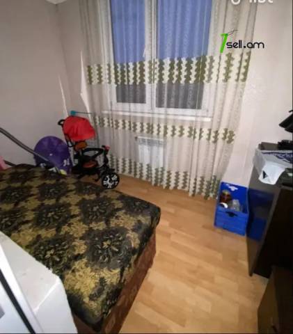 3 սենյականոց բնակարան Սունդուկյան փողոցում, 68 քմ, 5/12 հարկ, 2 սանհանգույց, մասնակի վերանորոգում