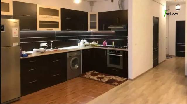 3 սենյականոց բնակարան նորակառույց շենքում Հրաչյա Քոչարի փողոցում, 89 ք.մ., 2 սանհանգույց