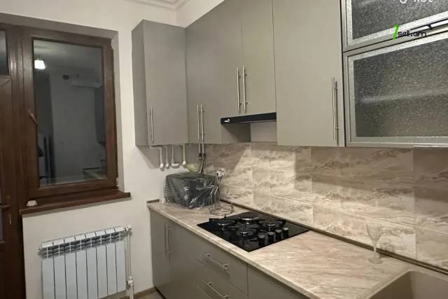 2 սենյականոց բնակարան նորակառույց շենքում Պարույր Սևակի փողոցում, 70 ք.մ., 4/14 հարկ