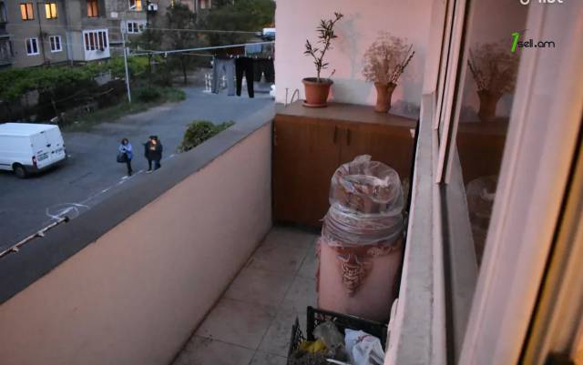 4 սենյականոց բնակարան Ռուբինյանց փողոցում, 80 քմ, 2/4 հարկ, 2 սանհանգույց, եվրովերանորոգված