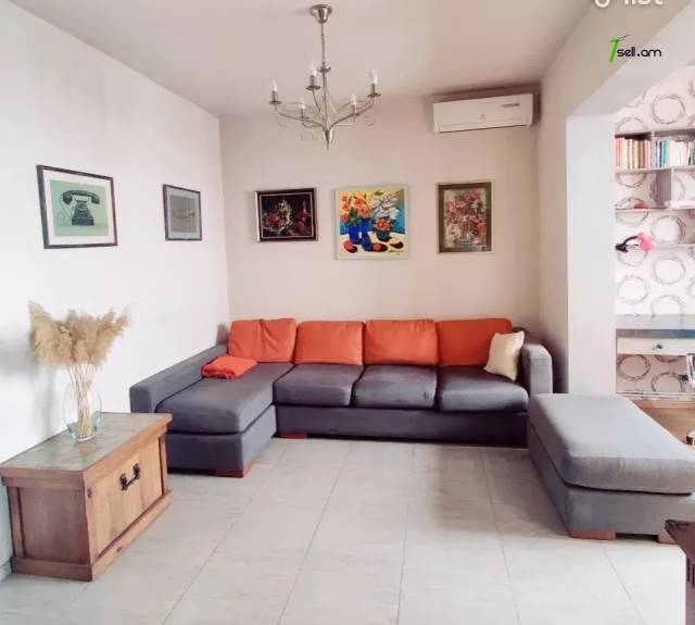 2 սենյականոց բնակարան Նազարեթ Սուրենյան փողոցում, 50 ք.մ., նախավերջին հարկ, կապիտալ վերանորոգված