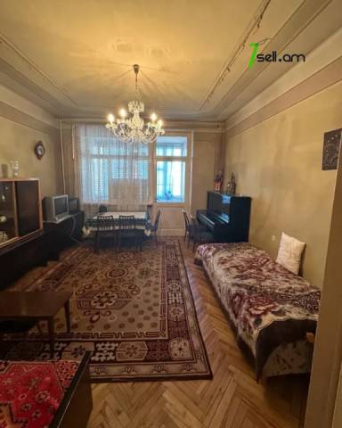 2 սենյականոց բնակարան Կոմիտասի պողոտայում, 72 ք.մ., նախավերջին հարկ, 2 սանհանգույց, բարձր առաստաղներ