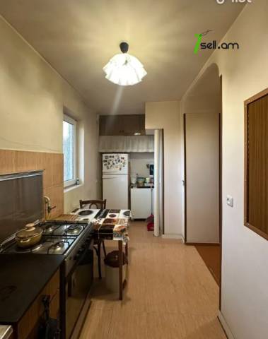 Երկու հարկանի քարե տուն Գրիգոր Զոհրապի փողոցում Աջափնյակում, 294 քմ, 2 սանհանգույց