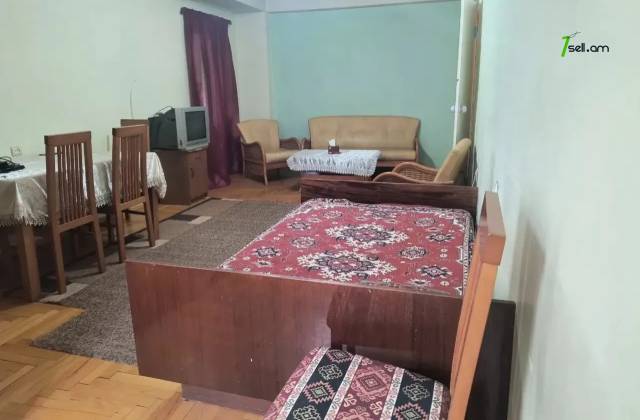 2 սենյականոց բնակարան Հրաչյա Քոչարի փողոցում, 74 քմ, 2/12 հարկ