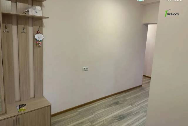 2 սենյականոց բնակարան նորակառույց շենքում Պարույր Սևակի փողոցում, 70 ք.մ., 4/14 հարկ