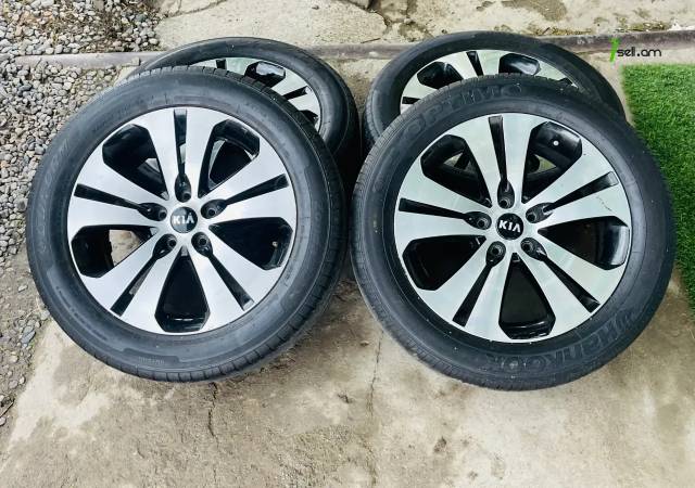 Անիվներ անվահեծերով, համասեզոնային անվադողեր, 235/55 R18