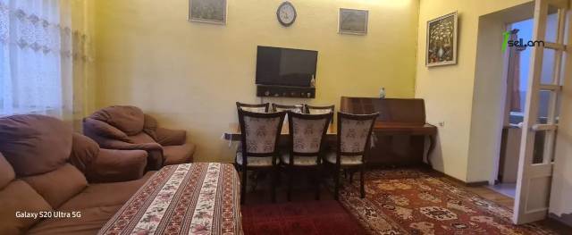 Մեկ հարկանի տուն, 8-րդ փողոց 3-րդ նրբանցք Արզնիում, 110 քմ, 2 սանհանգույց, կապիտալ վերանորոգված