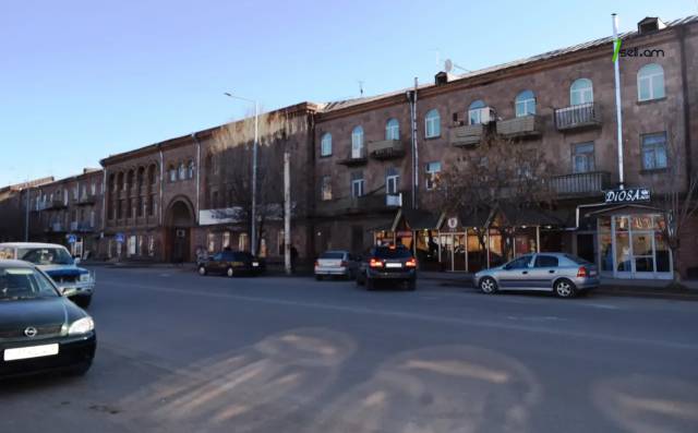 Հողատարածք հասարակական շինությունների համար Տիգրան Մեծի պողոտայում Գյումրիում, 450 ք.մ.