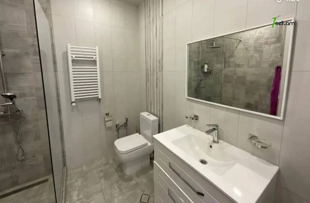 3 սենյականոց բնակարան նորակառույց շենքում Դավիթ Անհաղթի փողոցում, 107 ք.մ., 12/15 հարկ