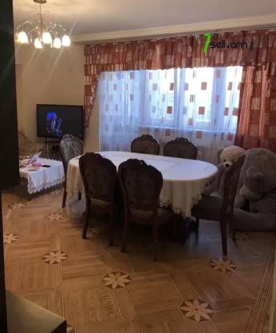 4 սենյականոց բնակարան Կոմիտասի պողոտայում, 96 ք.մ., 2 սանհանգույց, 4/9 հարկ, կոսմետիկ վերանորոգում