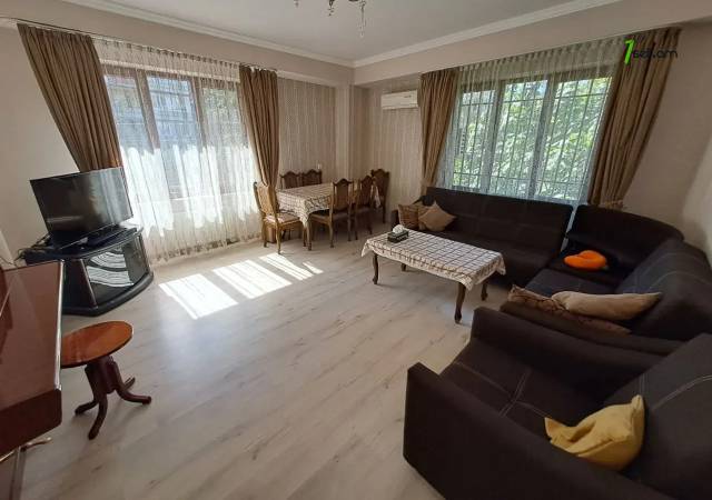 2 սենյականոց բնակարան Դերենիկ Դեմիրճյանի փողոցում, 65 ք.մ., 2/9 հարկ, կապիտալ վերանորոգված