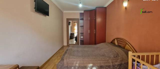 3 սենյականոց բնակարան Նալբանդյան փողոցում, 70 ք.մ., 3/6 հարկ, եվրովերանորոգված, քարե շենք