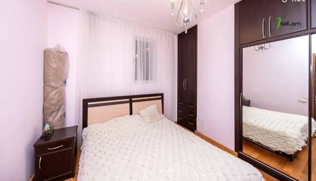 4 սենյականոց բնակարան նորակառույց շենքում Երվանդ Քոչարի փողոցում, 98 ք.մ., 2 սանհանգույց