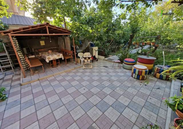 Երկու հարկանի քարե տուն Մարշալ Բաղրամյան պողոտայում կենտրոնում, 130 ք.մ., եվրովերանորոգված