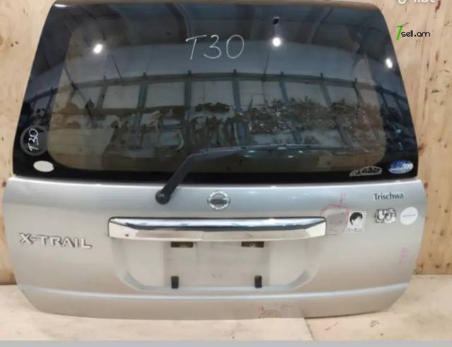 Nissan X-Trail T30 2007 Բեռնախցիկ