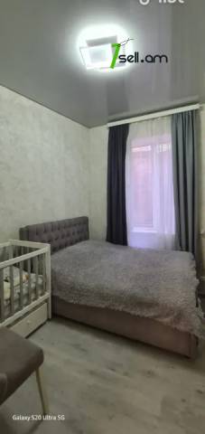 3 սենյականոց բնակարան նորակառույց շենքում Պետրոս Դուրյանի փողոցում, 80 քմ, 1/3 հարկ