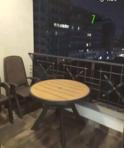 3 սենյականոց բնակարան նորակառույց շենքում Եկմալյան փողոցում, 80 ք.մ., 5/18 հարկ, բարձր առաստաղներ