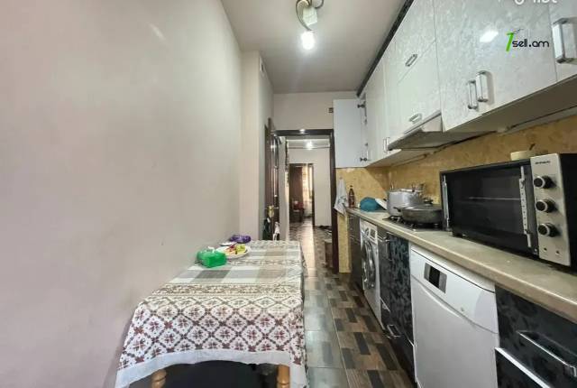 4 սենյականոց բնակարան Գուսան Շերամի փողոցում, 88 քմ, 5/9 հարկ, դիզայներական ոճով վերանորոգված