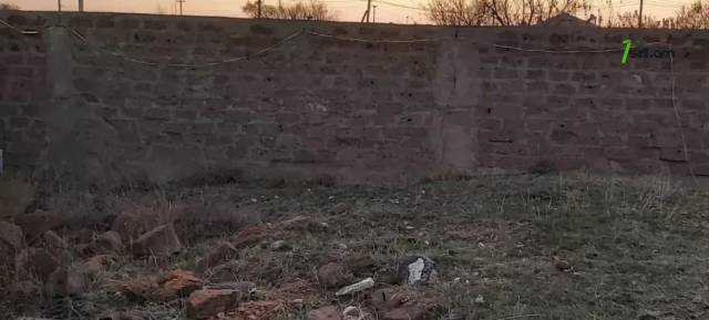 Հողատարածք բնակելի շինությունների համար Ղափանցյան փողոցում Արաբկիրում, 1390 ք.մ.