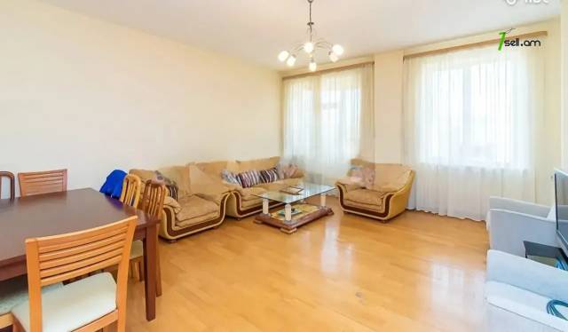 3 սենյականոց բնակարան նորակառույց շենքում Պարոնյան փողոցում, 101 քմ, 8/11 հարկ, բարձր առաստաղներ