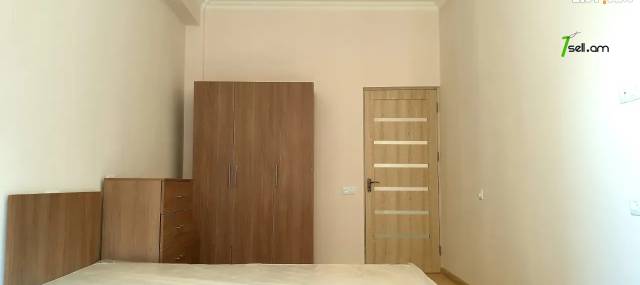 3 սենյականոց բնակարան նորակառույց շենքում Նիկողայոս Ադոնցի փողոցում, 92 ք.մ., բարձր առաստաղներ