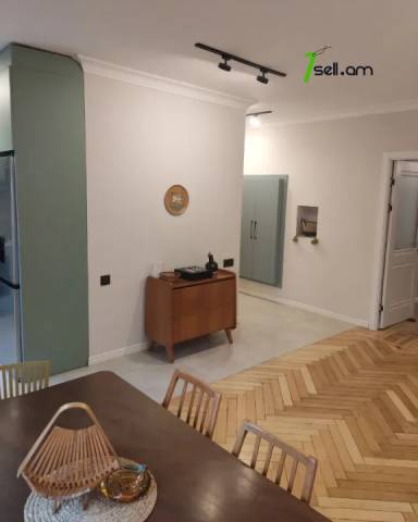 2 սենյականոց բնակարան Արամ Խաչատրյանի փողոցում, 56 ք.մ., նախավերջին հարկ, եվրովերանորոգված
