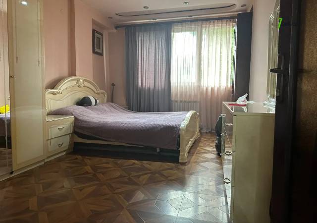 3 սենյականոց բնակարան Խորենացու փողոցում, 91 ք.մ., 2/9 հարկ, կապիտալ վերանորոգված