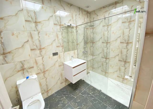 3 սենյականոց բնակարան նորակառույց շենքում Մոնթե Մելքոնյան փողոցում, 72 քմ, 7/17 հարկ