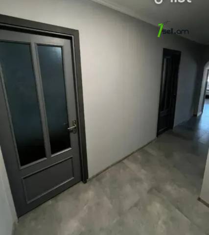 3 սենյականոց բնակարան Արամ Խաչատրյանի փողոցում, 74 քմ, 4/6 հարկ, դիզայներական ոճով վերանորոգված