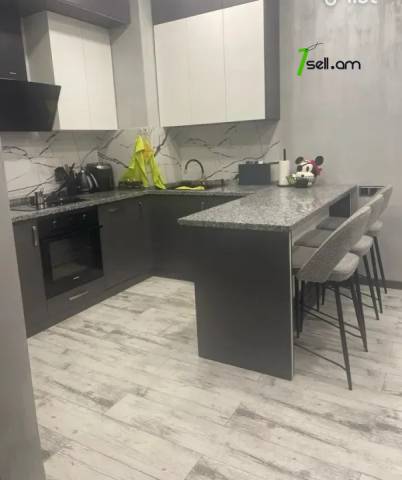 2 սենյականոց բնակարան նորակառույց շենքում Նիկողայոս Ադոնցի փողոցում, 59 ք.մ., 9/14 հարկ