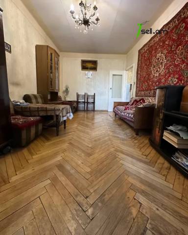 1 սենյականոց բնակարան Արտաշիսյան փողոցում, 45 քմ, 3/5 հարկ, քարե շենք