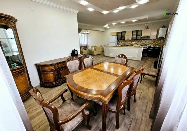 Երկու հարկանի քարե տուն Ջրվեժում, 1400 ք.մ., 3+ սանհանգույց, կապիտալ վերանորոգված