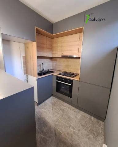 3 սենյականոց բնակարան Վառլամ Ավանեսովի փողոցում, 46 քմ, 1/5 հարկ, դիզայներական ոճով վերանորոգված