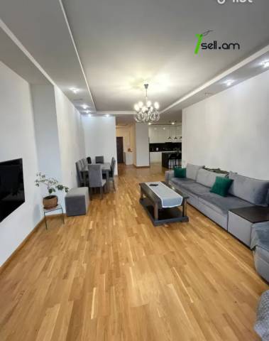 4 սենյականոց բնակարան նորակառույց շենքում Պարույր Սևակի փողոցում, 170 ք.մ., 2 սանհանգույց