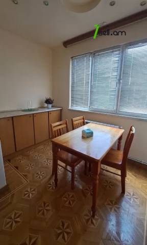 2 սենյականոց բնակարան Սարյանի փողոցում, 80 քմ, 10/16 հարկ, 2 սանհանգույց, կապիտալ վերանորոգված