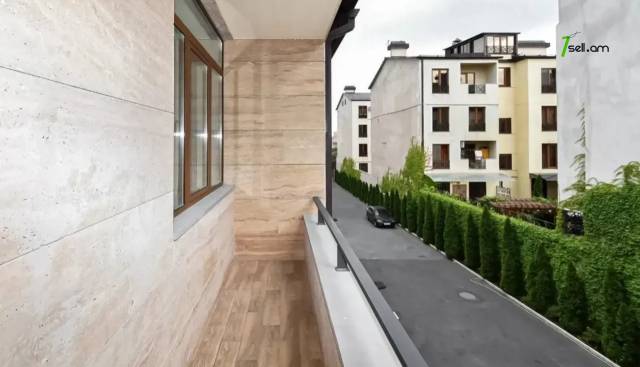 Երկու հարկանի թաունհաուզ Ծարավ Աղբյուր փողոցում Ավանում, 270 քմ, 3+ սանհանգույց