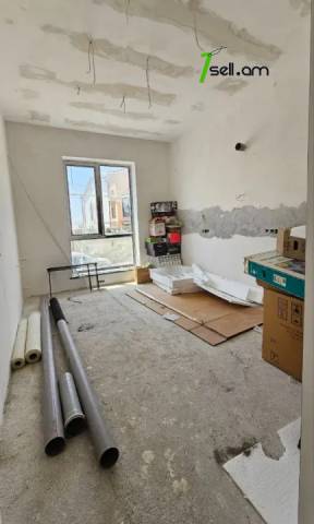 Երկու հարկանի քարե տուն Բագրևանդի 17-րդ փողոցում Նոր Նորքում, 180 քմ, 2 սանհանգույց