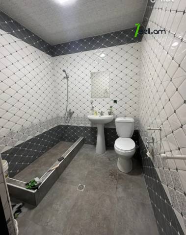 Բազմաֆունկցիոնալ գույք Կոմիտասի պողոտայում Արաբկիրում, 134 քմ