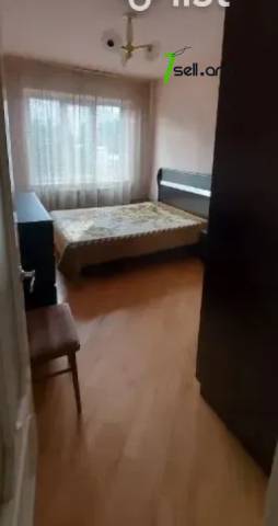 3 սենյականոց բնակարան Տիգրան Պետրոսյանի փողոցում, 76 ք.մ., 4/9 հարկ, մասնակի վերանորոգում