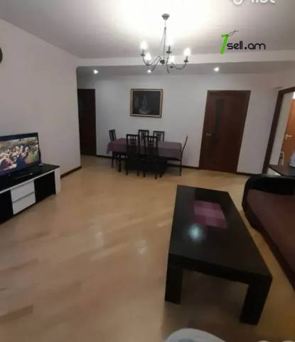 4 սենյականոց բնակարան Դրոյի փողոցում, 75 ք.մ., 10/13 հարկ, կապիտալ վերանորոգված