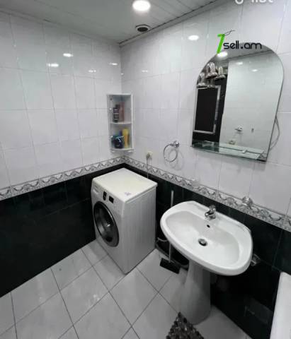 3 սենյականոց բնակարան Սարյան փողոցում, 100 ք.մ., կապիտալ վերանորոգված